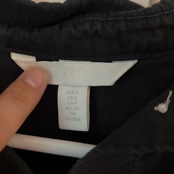 H&M Navy Button down with White buttons - Picture 2 of 5